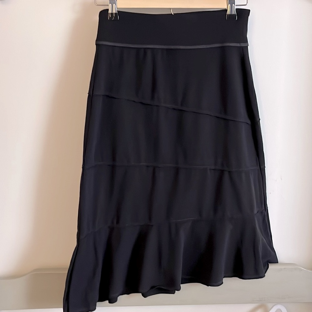Athleta nylon Lycra blend XXS asymmetrical skirt.